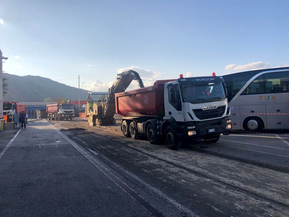 Italia - Bazzano, Sistemazione e ristrutturazione piazzale