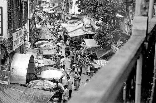 Easing The Urban Clutter - An Alternate Perspective