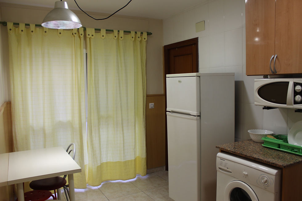 KITCHEN - DINING ROOM