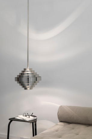 Lustre petit boule J.Wabbes.jpg