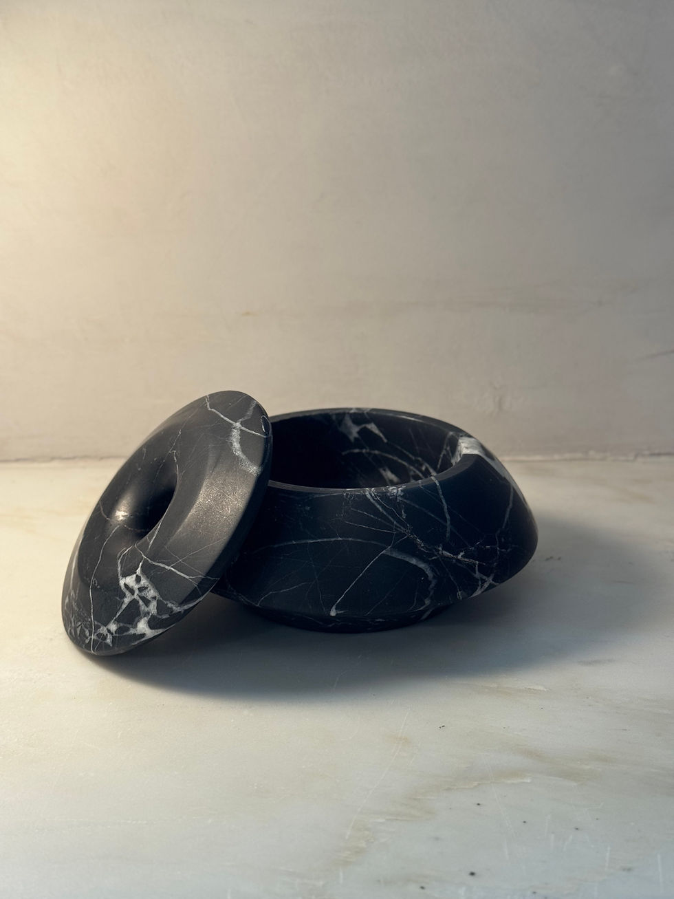 Thumbnail: Object 12, Pocket, Nero Antico