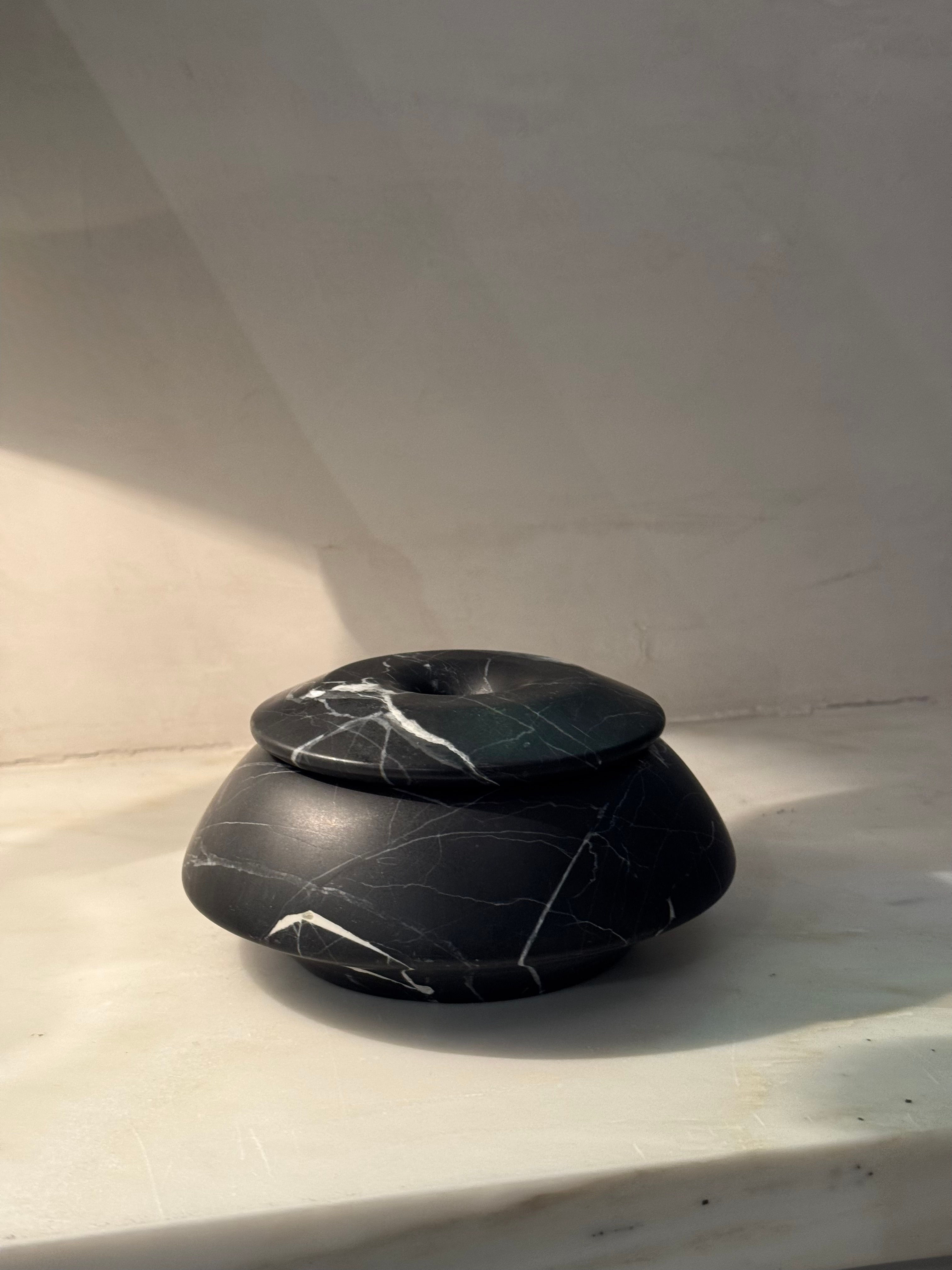 Object 12, Pocket, Nero Marquina
