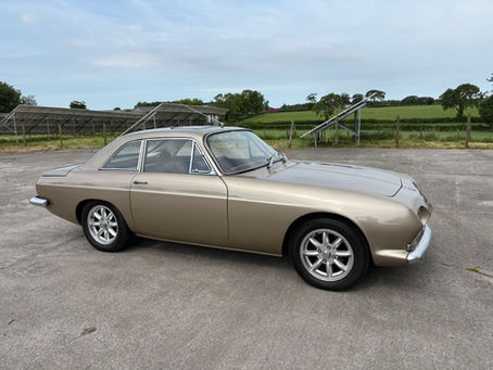 Reliant Scimitar in the workshop