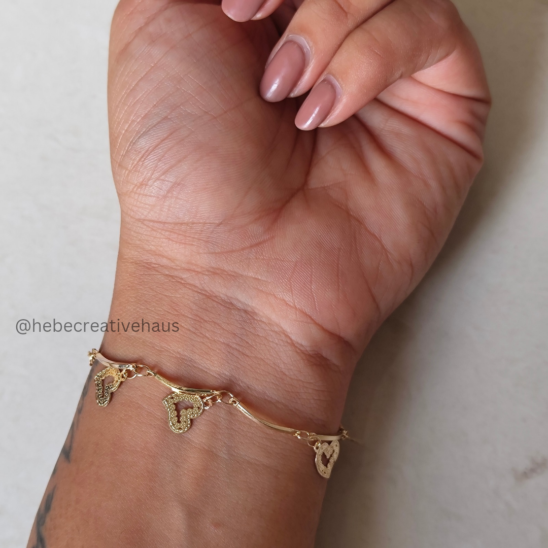 Shimmering Hearts Bracelet