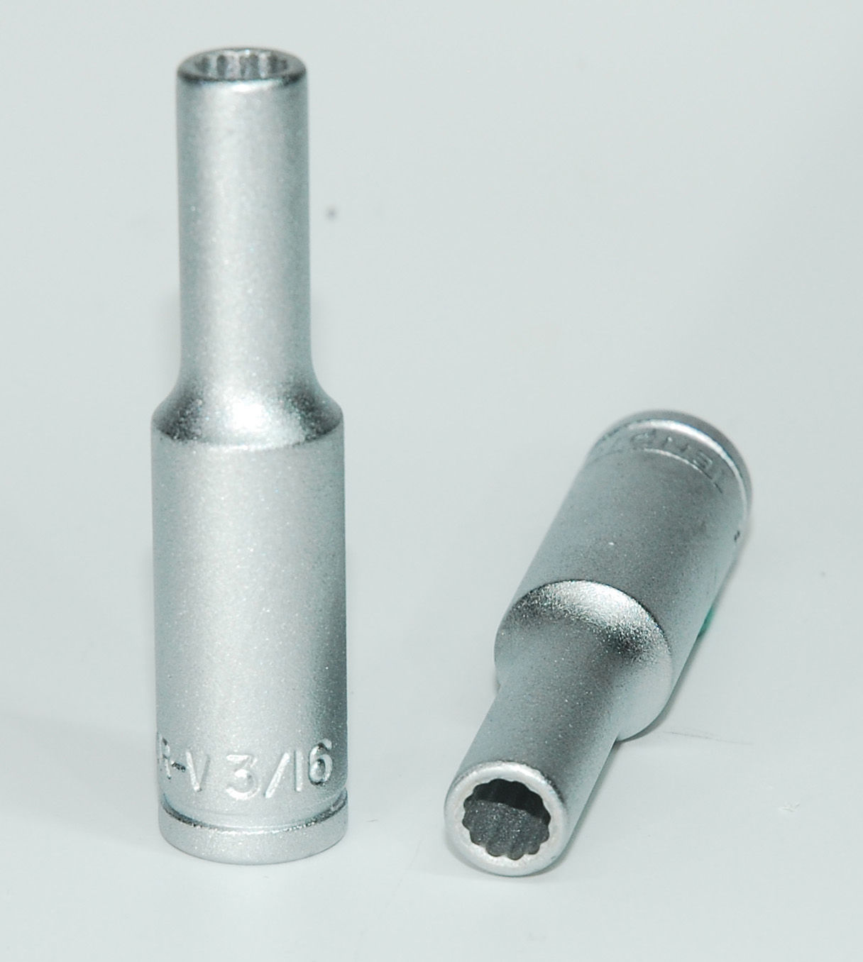 Socket Deep 1/4 in Dr 12pt 3/16 in