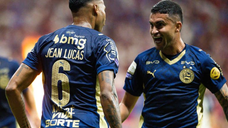 Bahia vence o Remo por 2 a 1 e assume lugar no G-4 da Série A