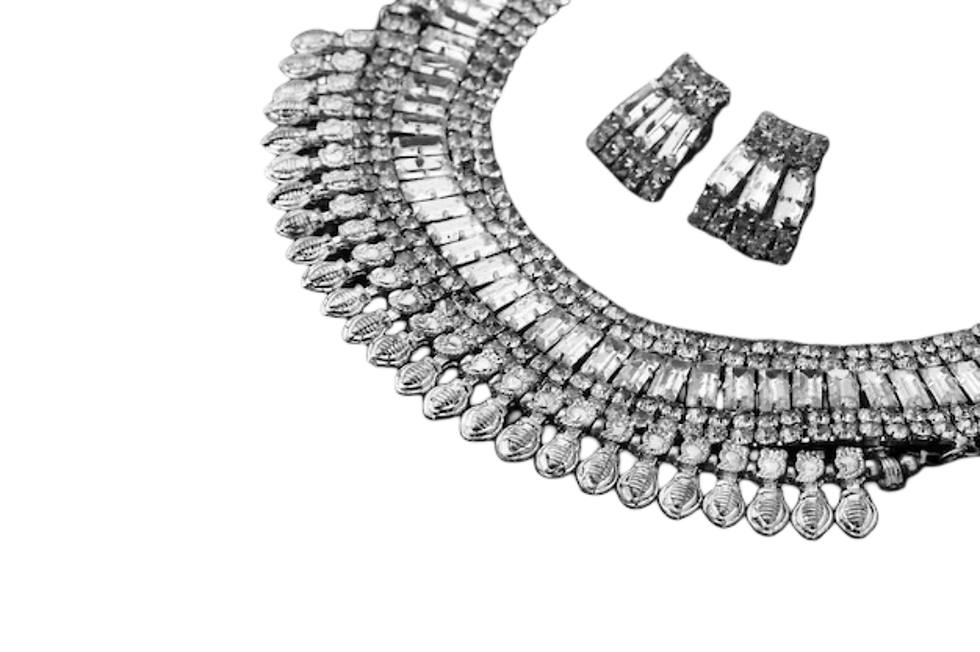 Top Silver Buyer in Dwarka – Get the Best Value for Your Silver Today