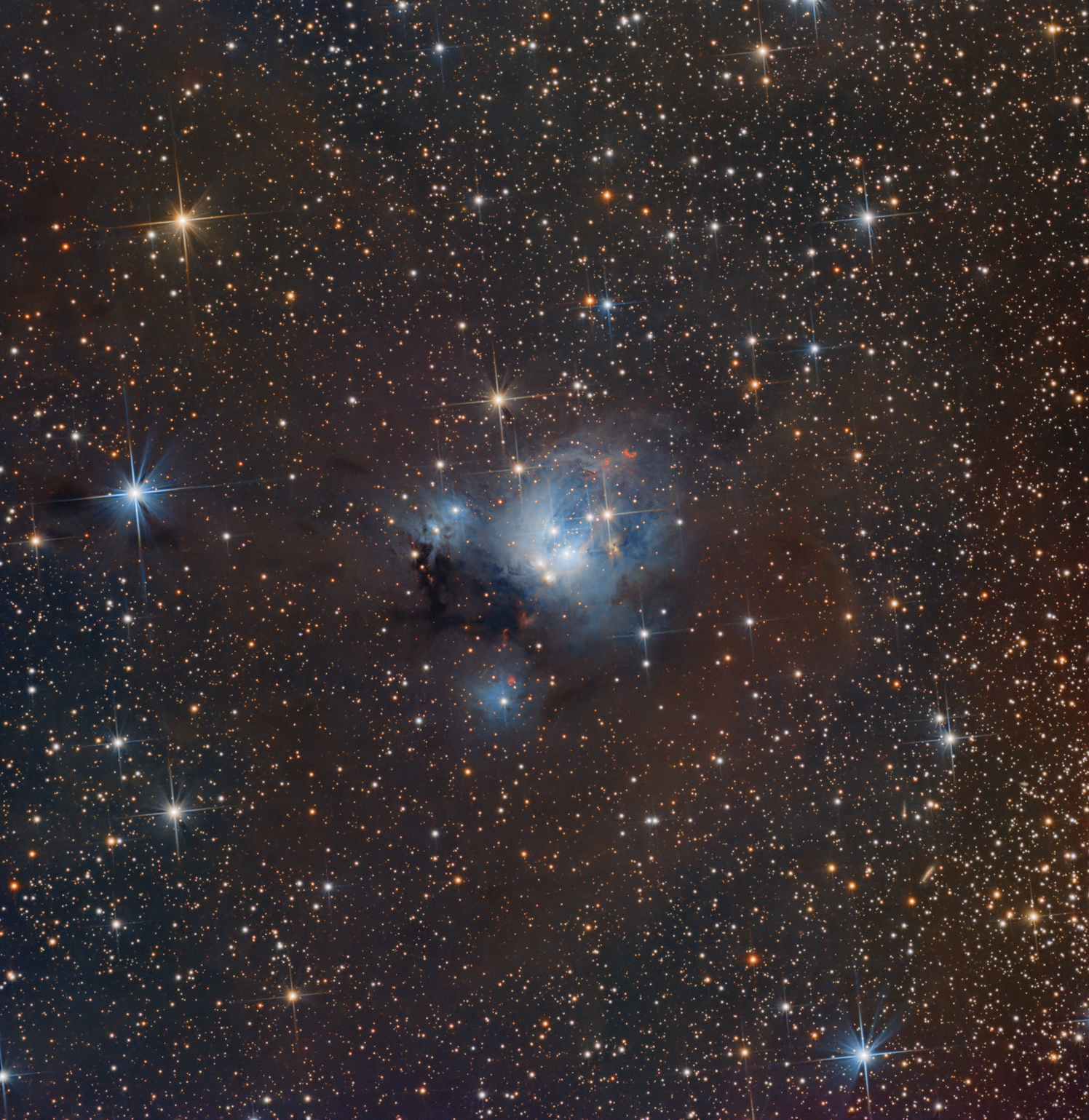 Imagen de LDN 1183 una nebulosa oscura en la constelación de Cefeo