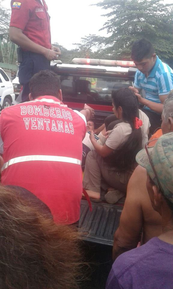 ACCIDENTE ENTRE UNA MOTO Y UN BUS DE TRANSPORTE EN LA PARROQUIA LOS ÁNGELES DE VENTANAS
