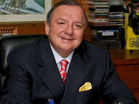 Álvaro Noboa no es candidato presidencial para las elecciones del 7 de febrero