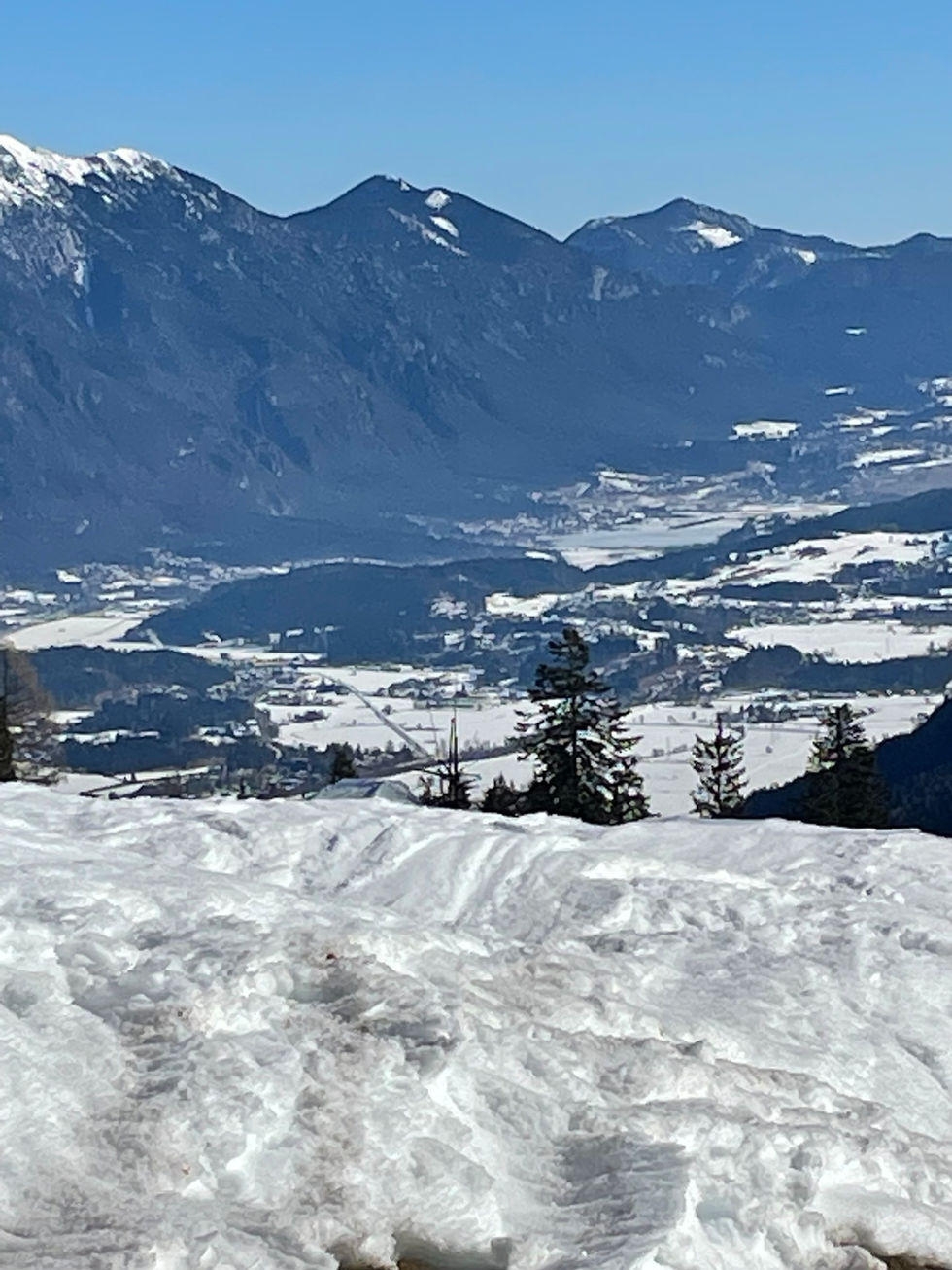 Nassfeld: Blick auf Förolach vom Skiweg aus