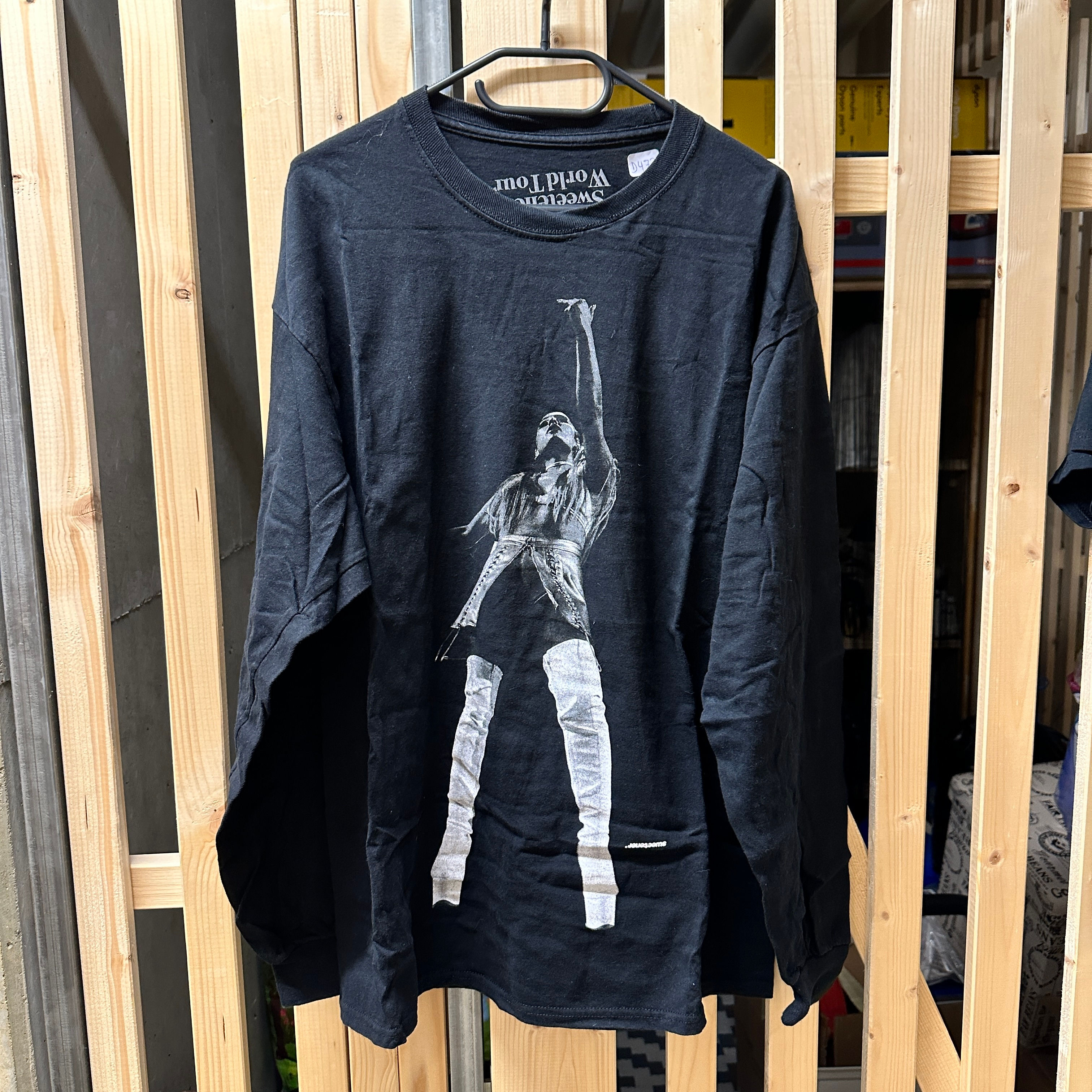 Longsleeve Sweetener world tour Size XL