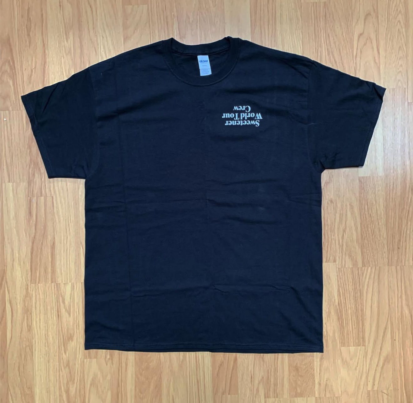 T-shirt Local Crew Sweetener world tour