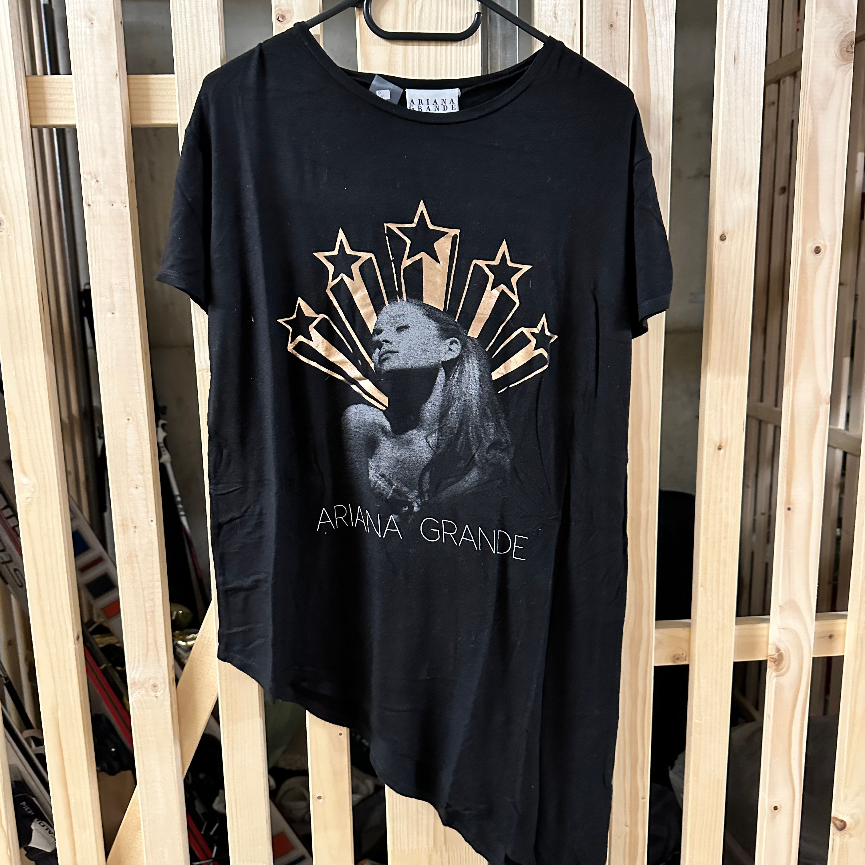 T-shirt Yours truly Size Medium