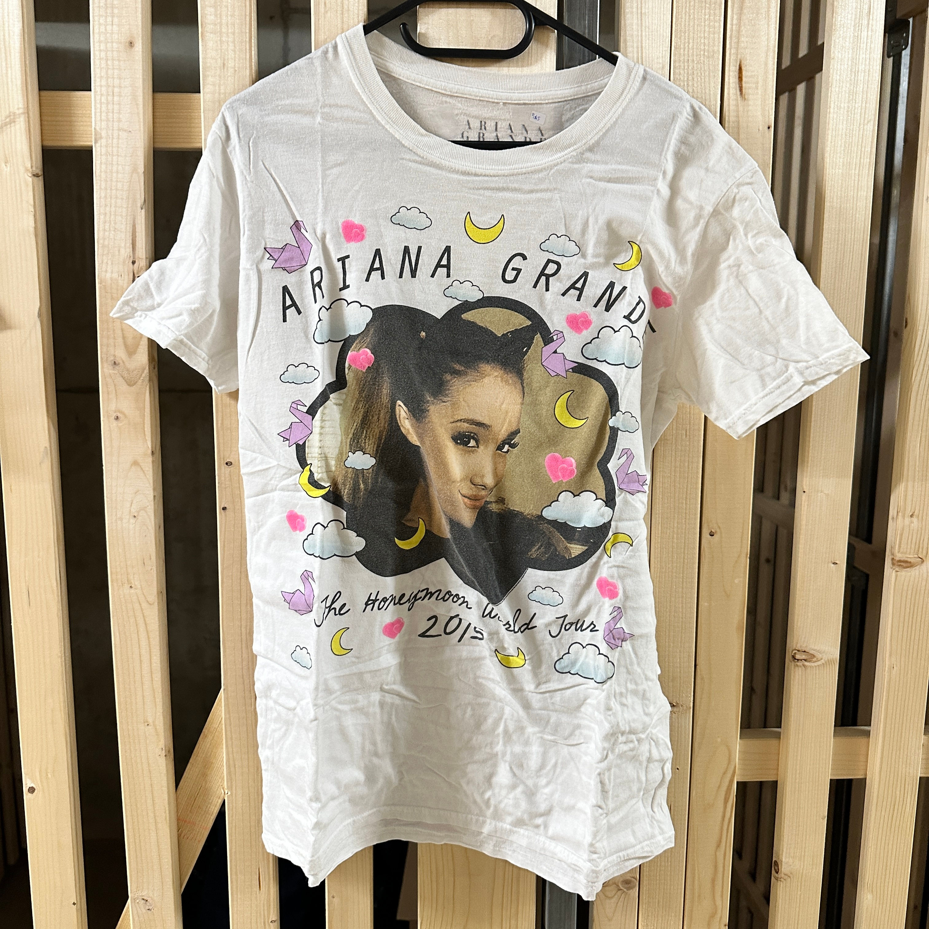 T-shirt Honeymoon tour My everything Size Medium