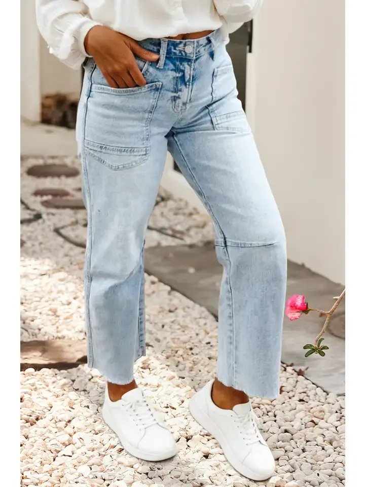 PLUS SIZE-Frayed Cropped Jeans