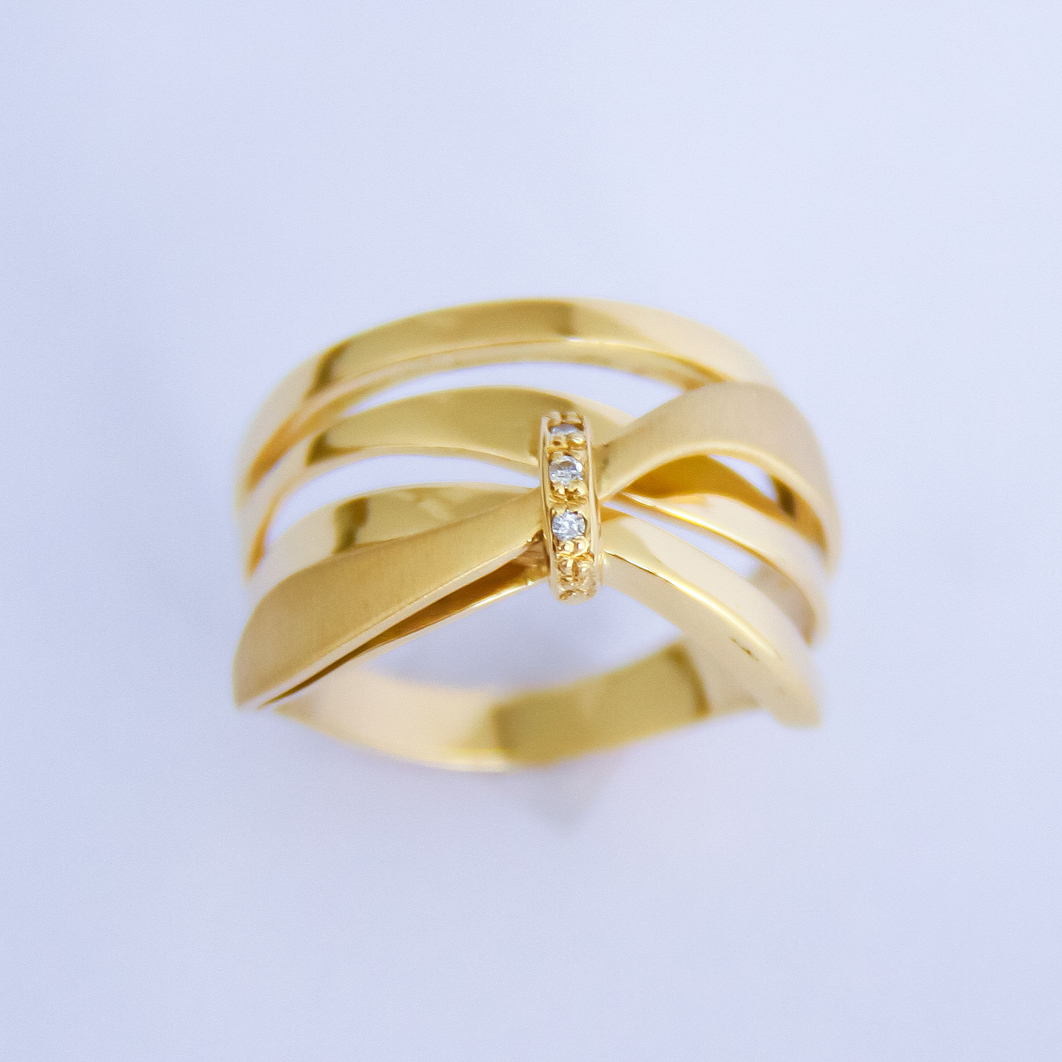 Anel Trançada Em Ouro 18k