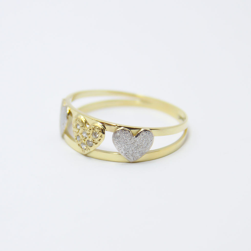 Miniatura: Anel em Ouro com Diamantes