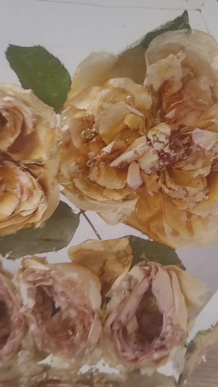 Thumbnail: שימור פרחי החתונה