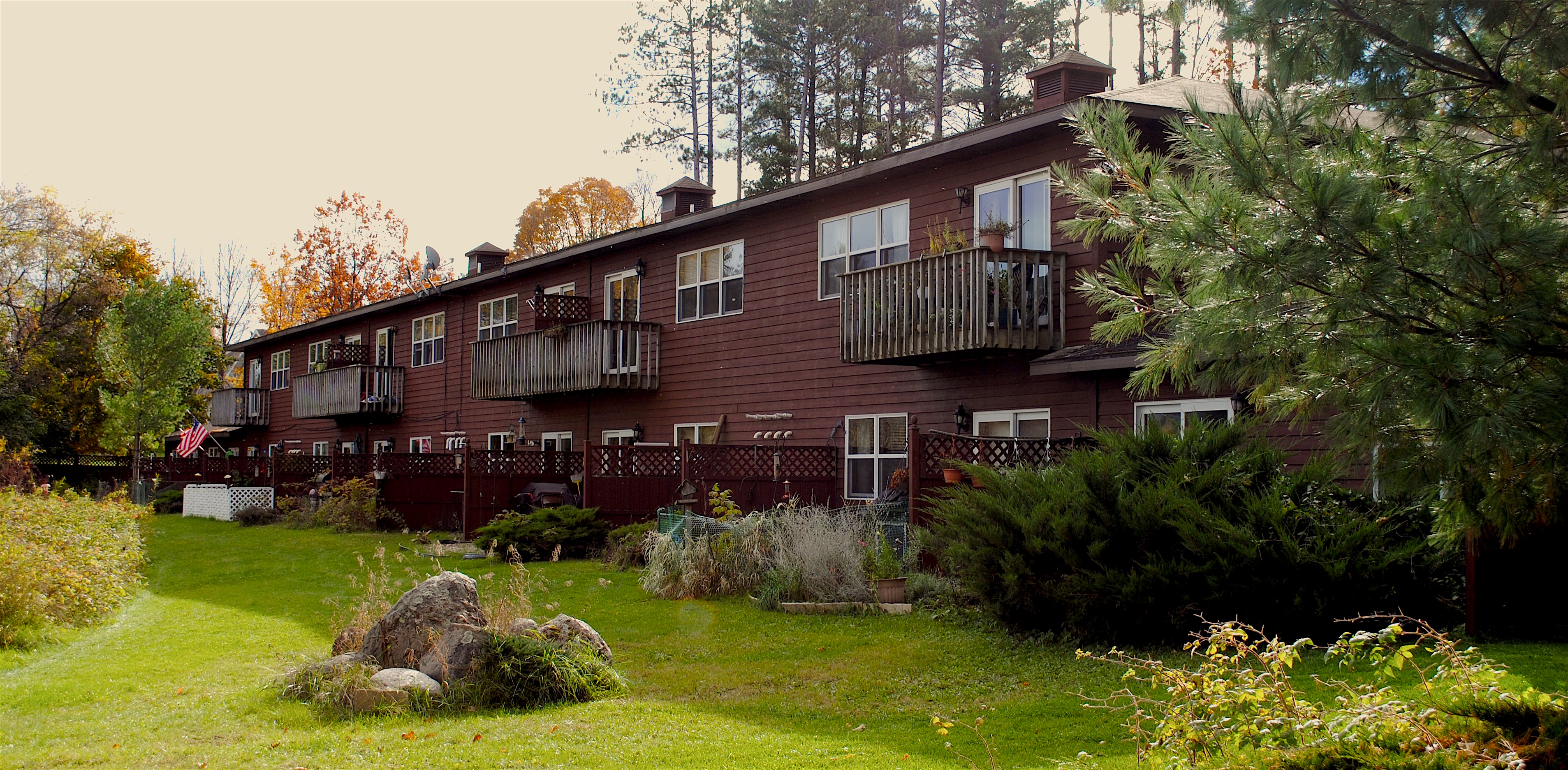 Iron Mountain Kingsford Apartments