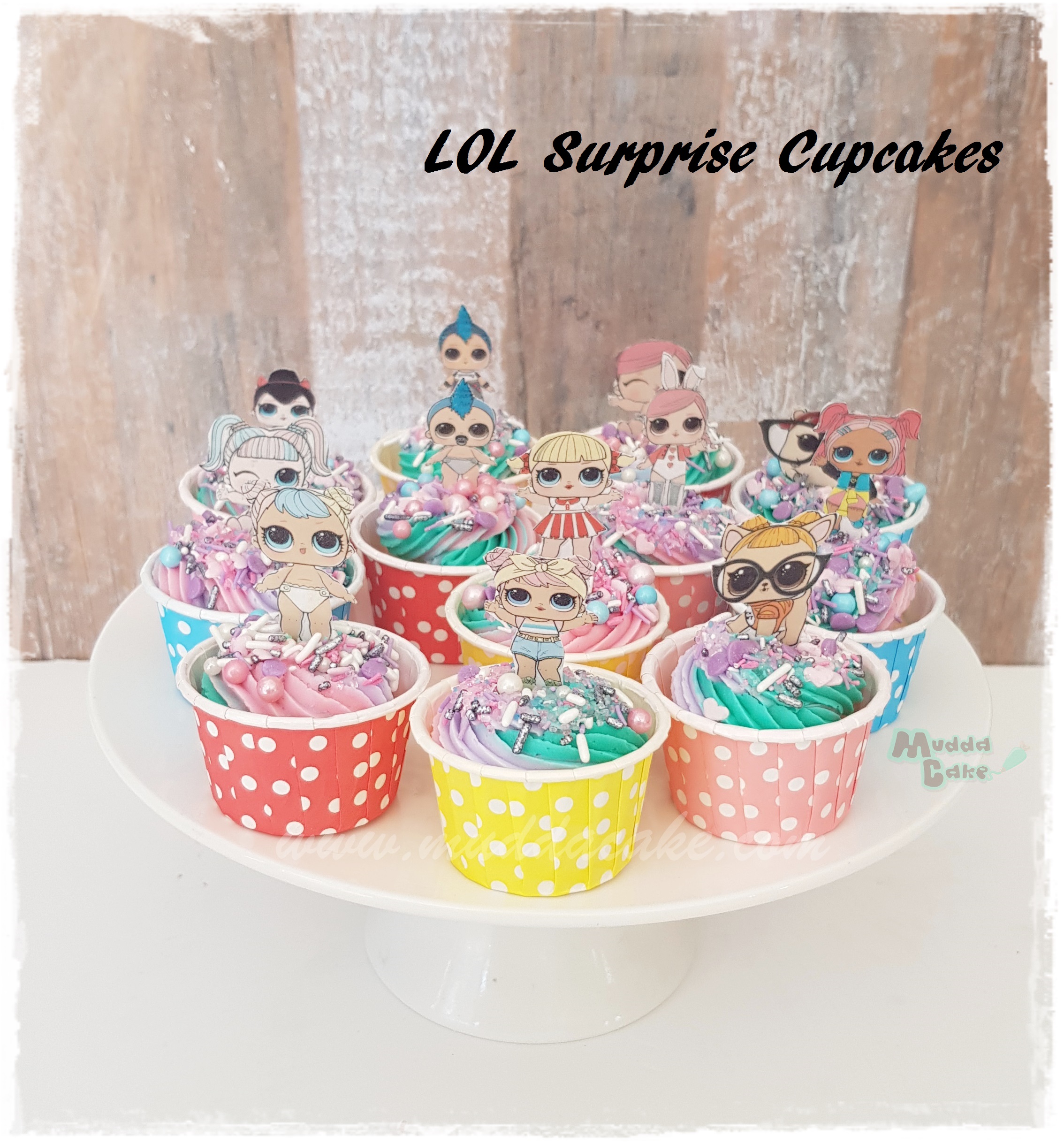 Cupcakes Macarons Buff Point Central Coast Mudda Cake