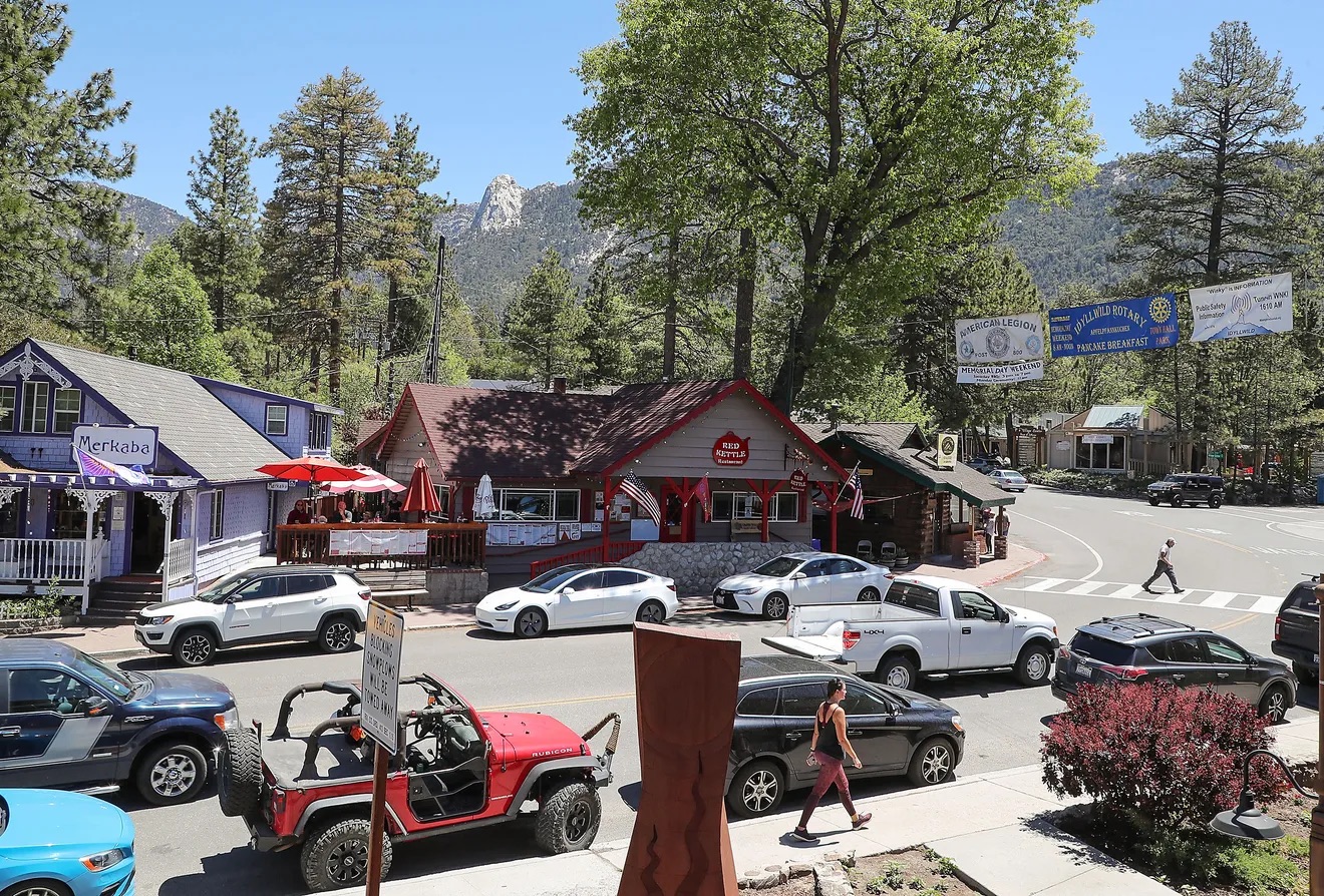 b3dba7ea-a26d-4593-b493-72de928c98bd-idyllwild_vaccinations_3.jpg.webp