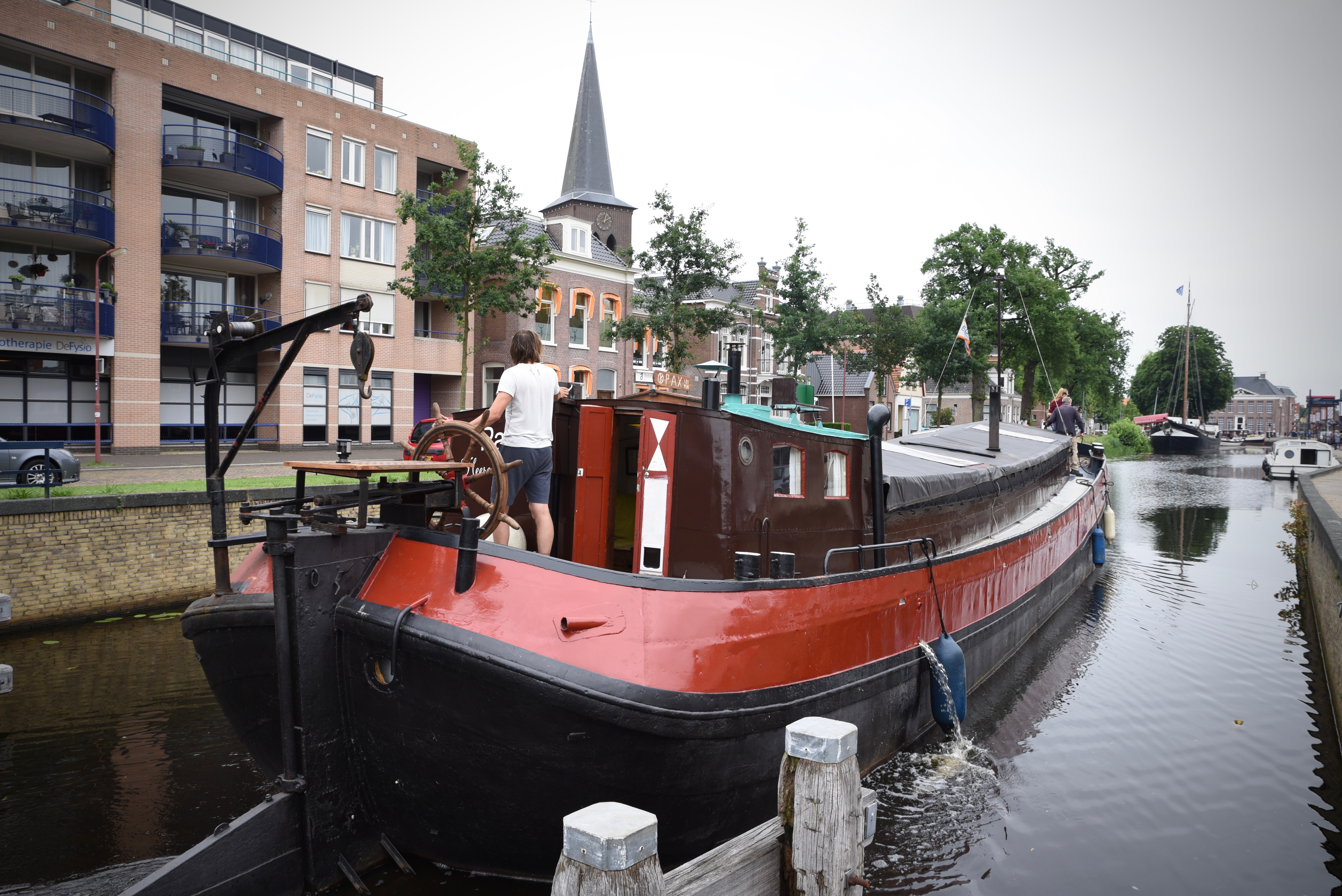 Groninger Tjalk woonschip
