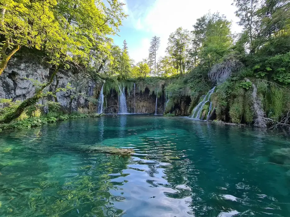 Small cascading waterfalls captured during a premium private day trip from Split to Plitvice.