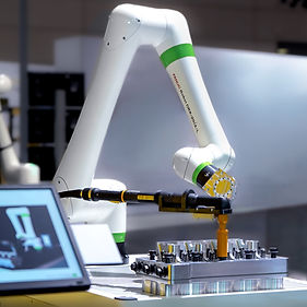 fanuc-crx-20ia-l-screw-tightening-assembly.jpg