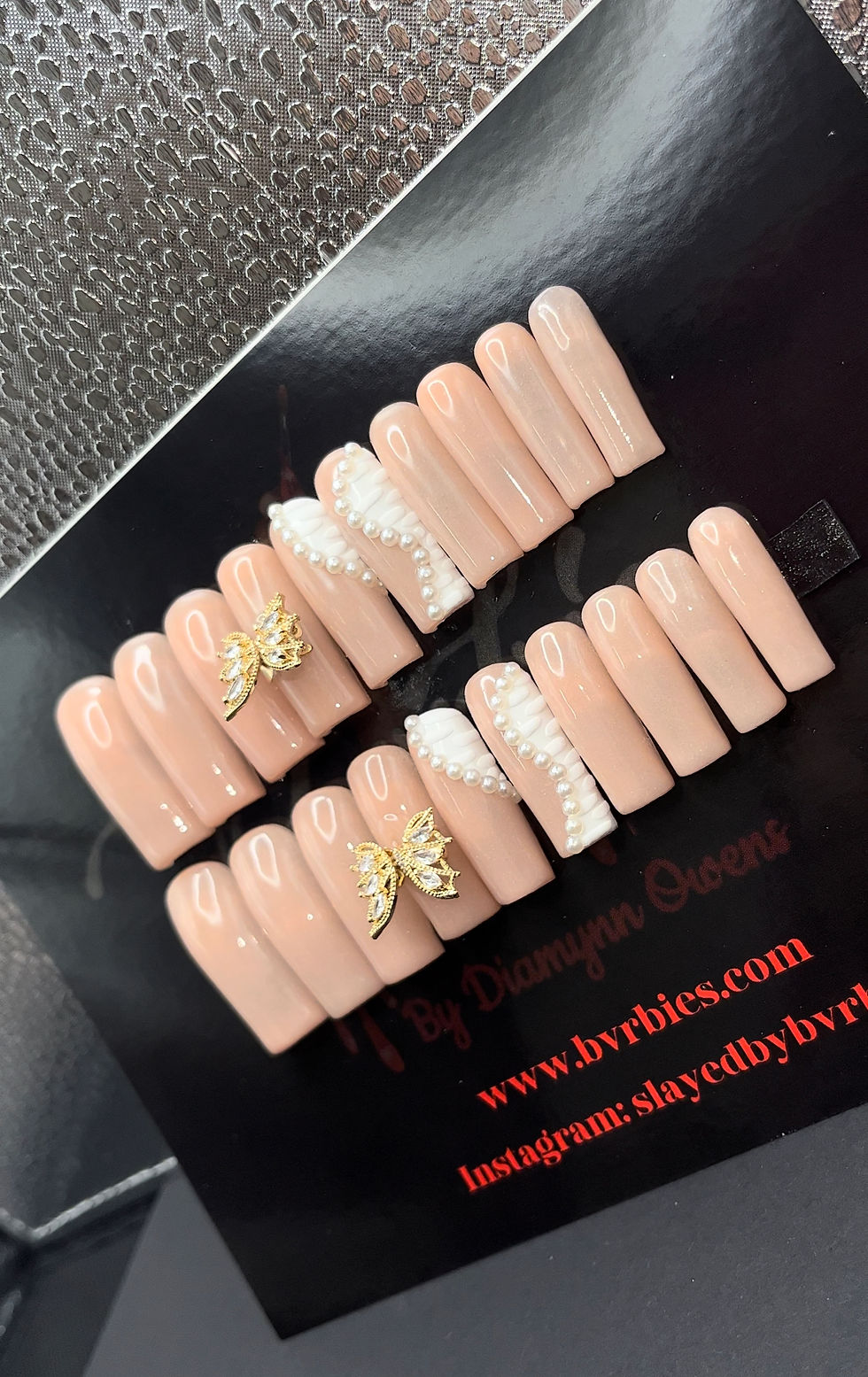 Thumbnail: Butteryfly pearl