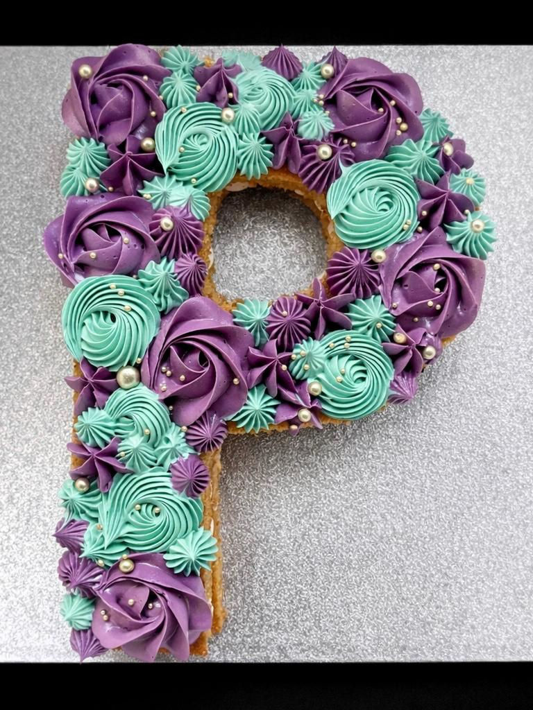 Thumbnail: Letter, Number & Shape Cakes