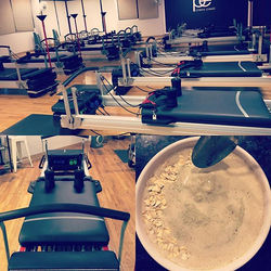 ☀️Rising n Shining for _pilatesevolutioncc 6am Lagree Fitness class was a great way to start the day