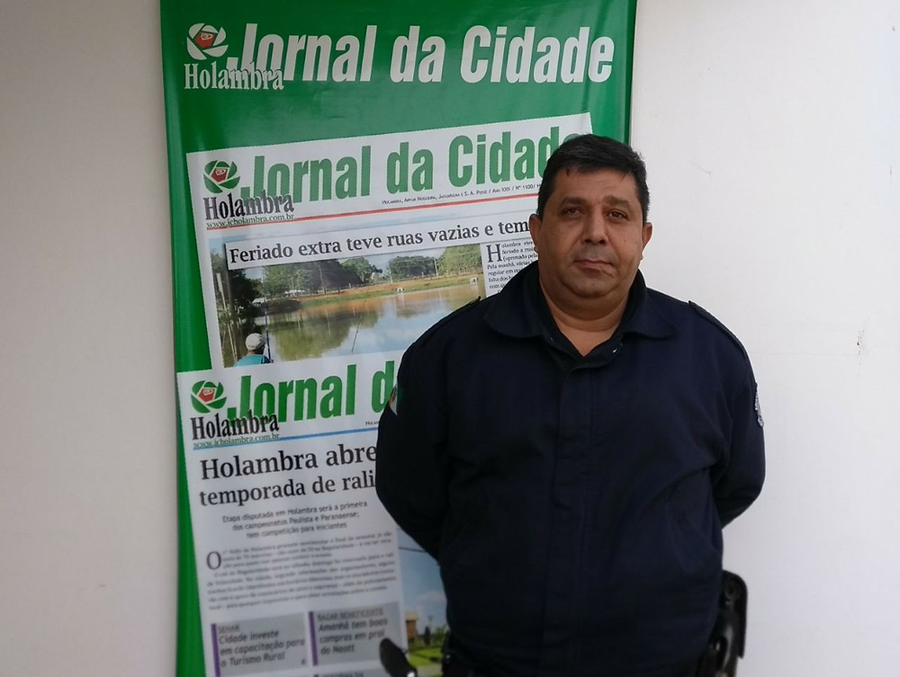 Presidente do Conseg, Paulo Roberto Rita fecha acordo com o JC para a divulgação de dicas de segurança (Foto: Maria Elisa Moraes/Site JC)