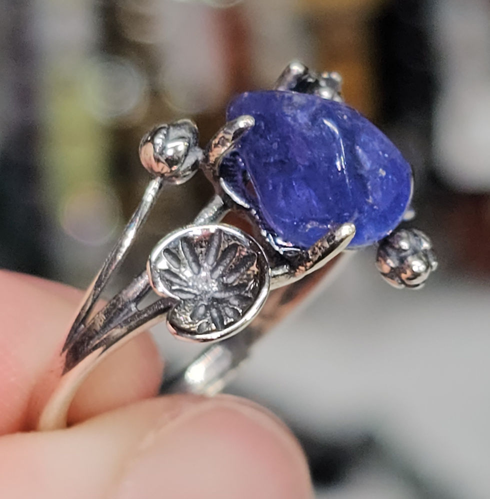 Thumbnail: .925 Sterling Silver Tanzanite Tumble Lili Pad Adjustable Ring