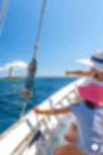 Escursioni in barca Carloforte Sardegna faro Mangiabarche.jpg