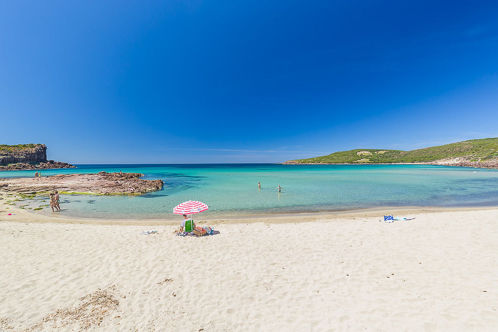 Balade en bateau à la plage de La Caletta en Sardaigne à Carloforte