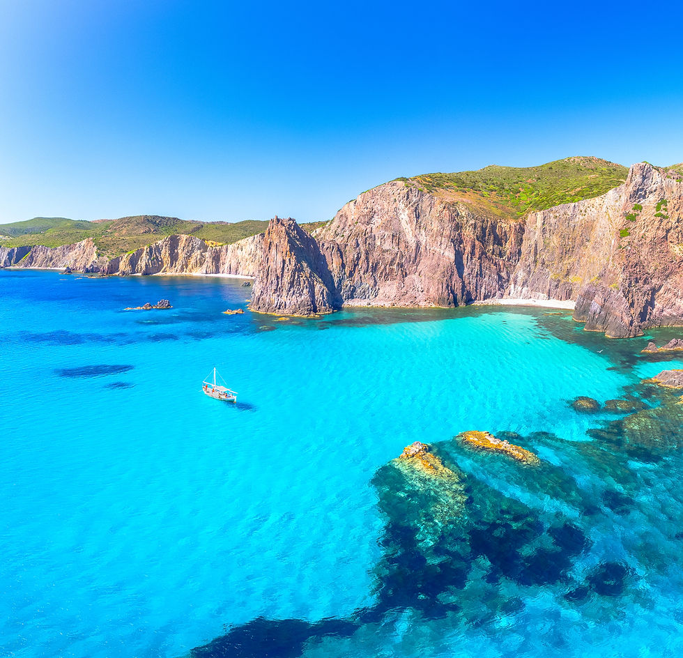 Escursioni in barca in Sardegna, giornata intera a Carloforte Sardegna