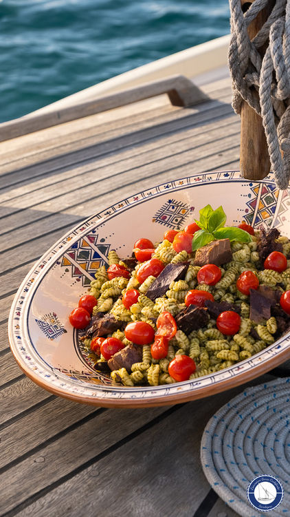 I famosi cassulli al pesto preparati da Escursioni Barca Carloforte Sardegna