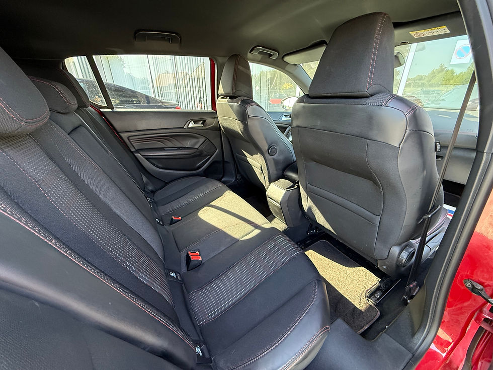 Peugeot308-DX58-5.jpeg