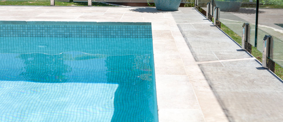 Custom built plunge pool Melbourne