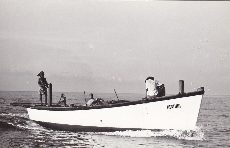 Mechanised Tuna Boat at Pablo. 30 Oct 1987