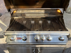 Hosting Christmas Guests? Make Sure Your Grill Is Ready to Impress