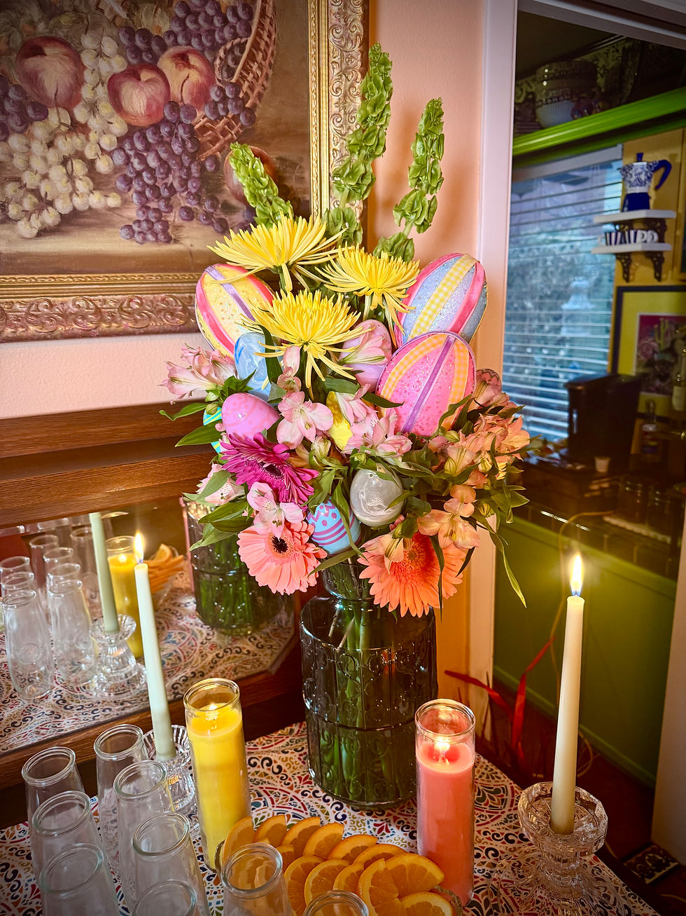 Elegant mimosa bar setup with fresh juices, fruit garnishes, and sparkling wine designed for an unforgettable brunch experience.
