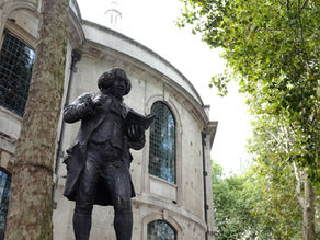 Dr Johnson's House - Walk & Visit