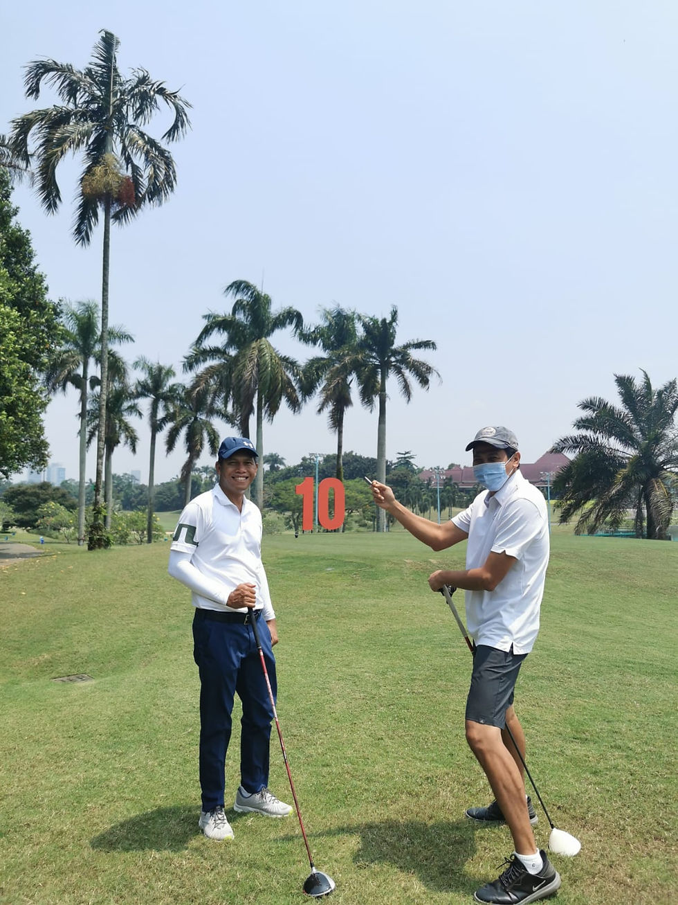 MH vs AG on the tee