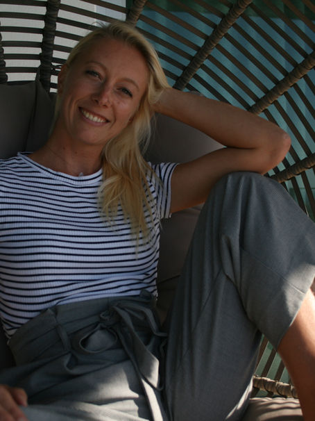 Celebrate the Festive Season with Ease: 10 Simple Tips to Eat, Drink & Move Mindfully