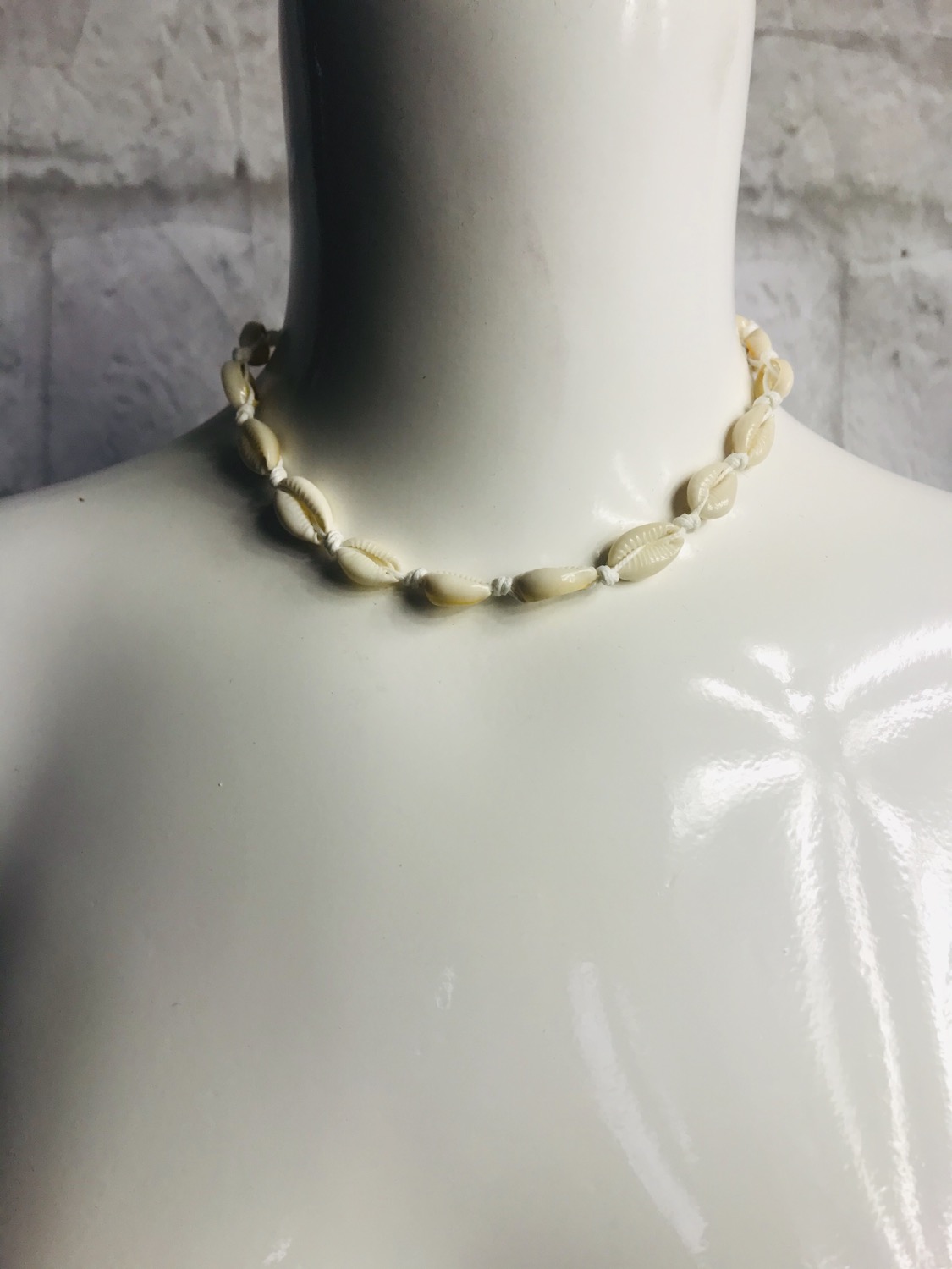 Thumbnail: Shell Choker Necklace