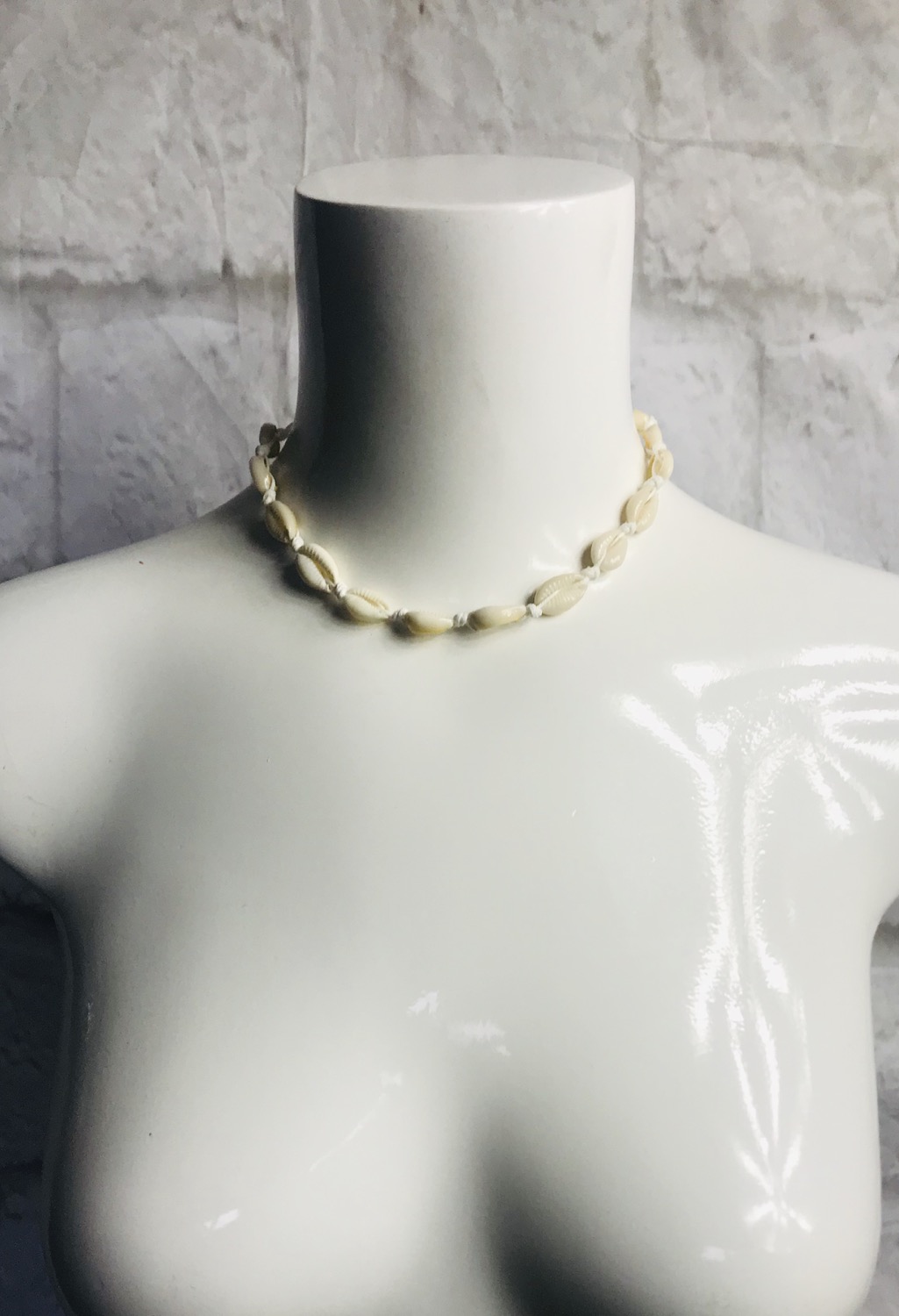 Thumbnail: Shell Choker Necklace