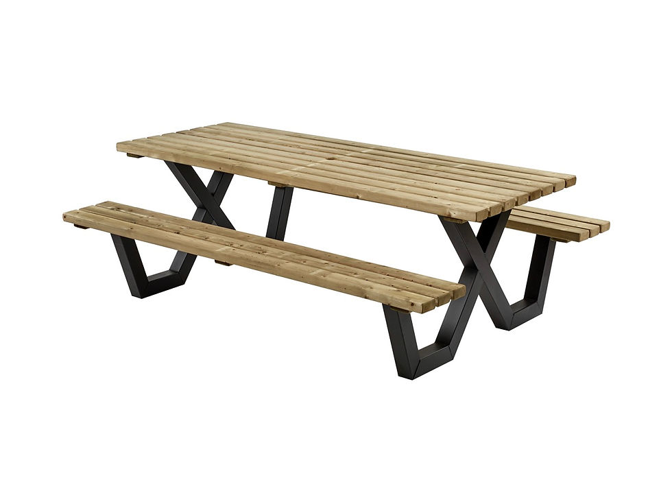 Thumbnail: houten en metalen picknicktafel