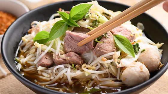 10S. Thai Nudelsuppe
